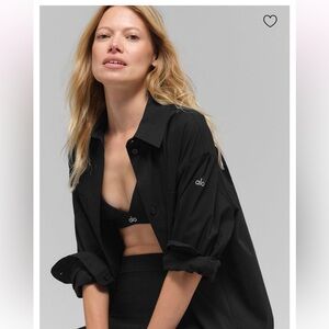 ALO Cotton Real Deal Button Up Long Sleeve Color: Black
Size: M